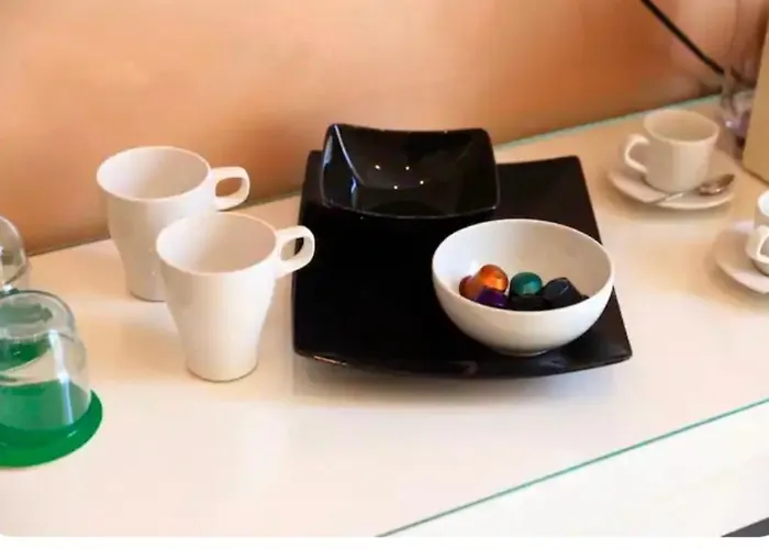 Love hotel Piccolo Angolo Vicino Metro Róma